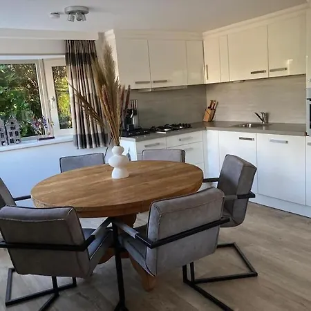 Luxe Met Airco Bij Bos En Zwemwater